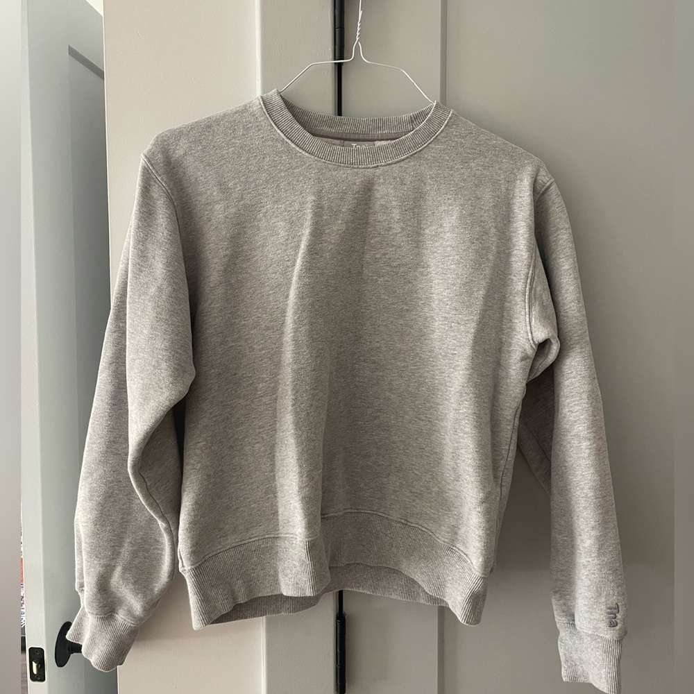 Aritzia TNA Cozy sweatfleece perfect fit Gray Crewneck Sweatshirt